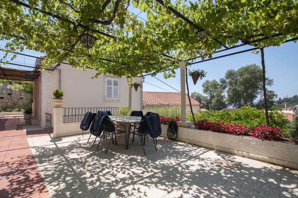 Radovcic Apartments And Rooms Trsteno Exterior foto